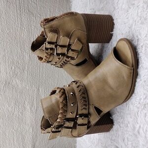 Sugar River Tan Faux Leather Open Almond Toe Block Heel Zipper Back Ankle Boot